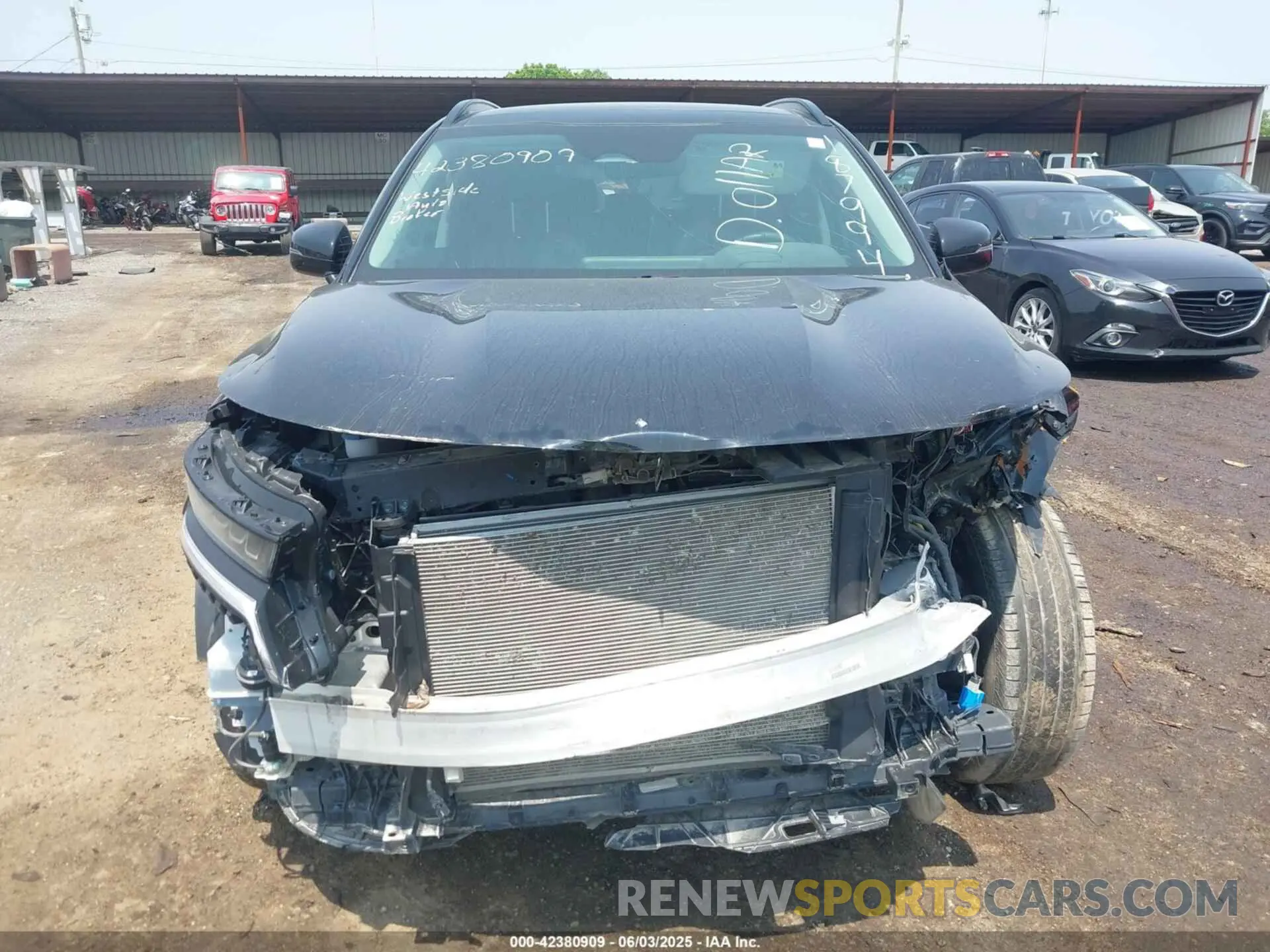12 fotografías del automóvil dañado 5XYRL4LC5PG187994 KIA SORENTO 2023