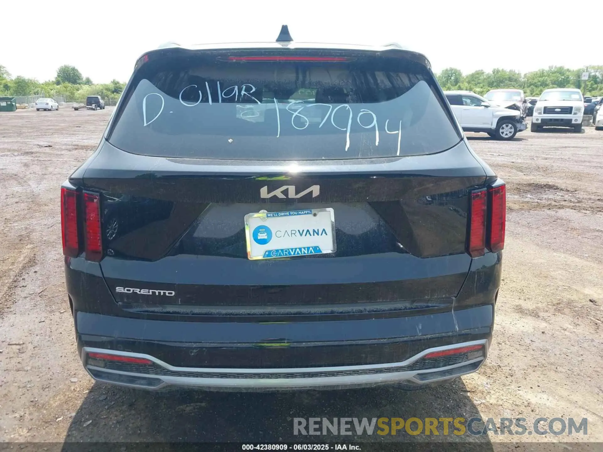 16 fotografías del automóvil dañado 5XYRL4LC5PG187994 KIA SORENTO 2023