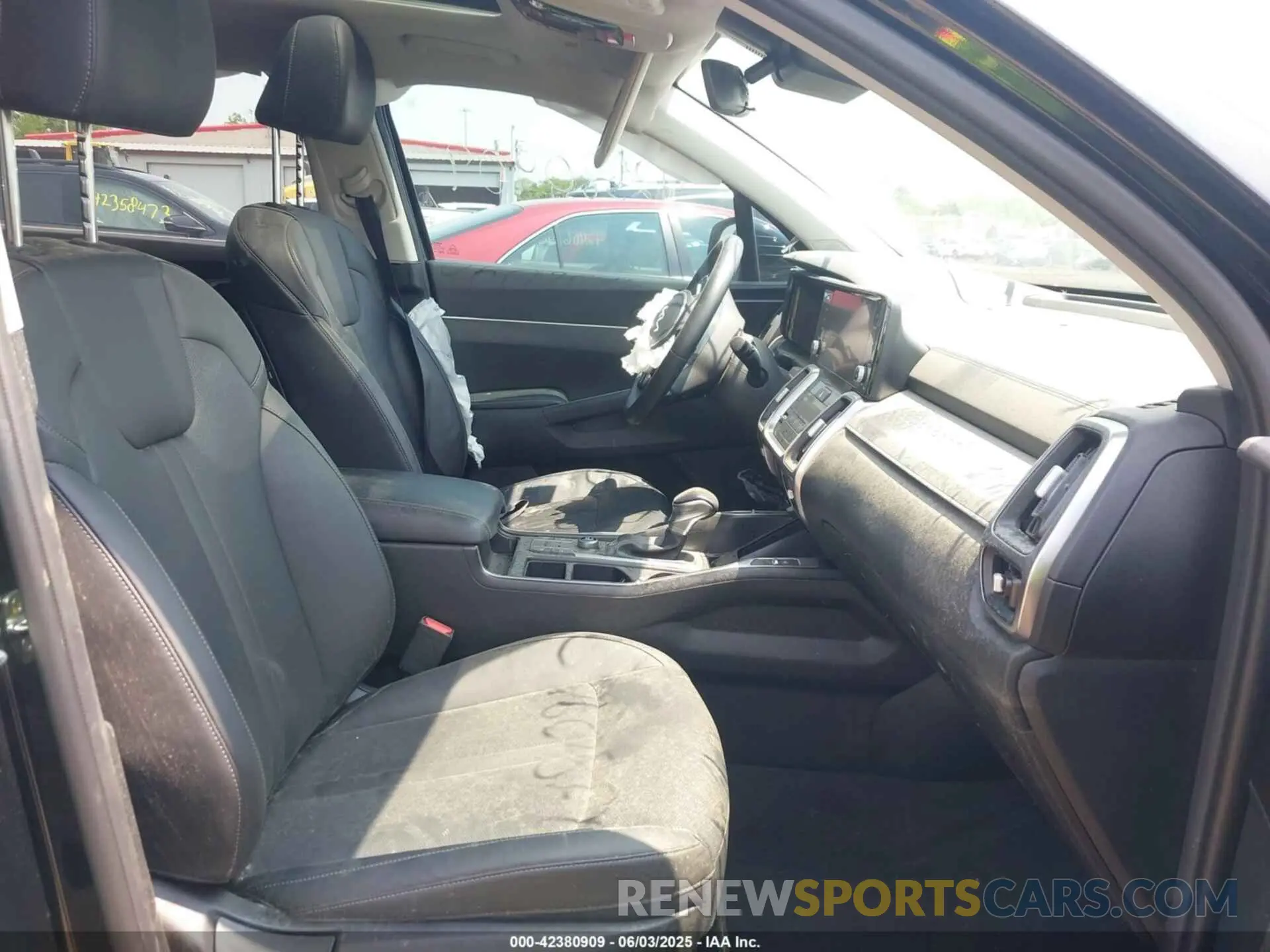 5 fotografías del automóvil dañado 5XYRL4LC5PG187994 KIA SORENTO 2023