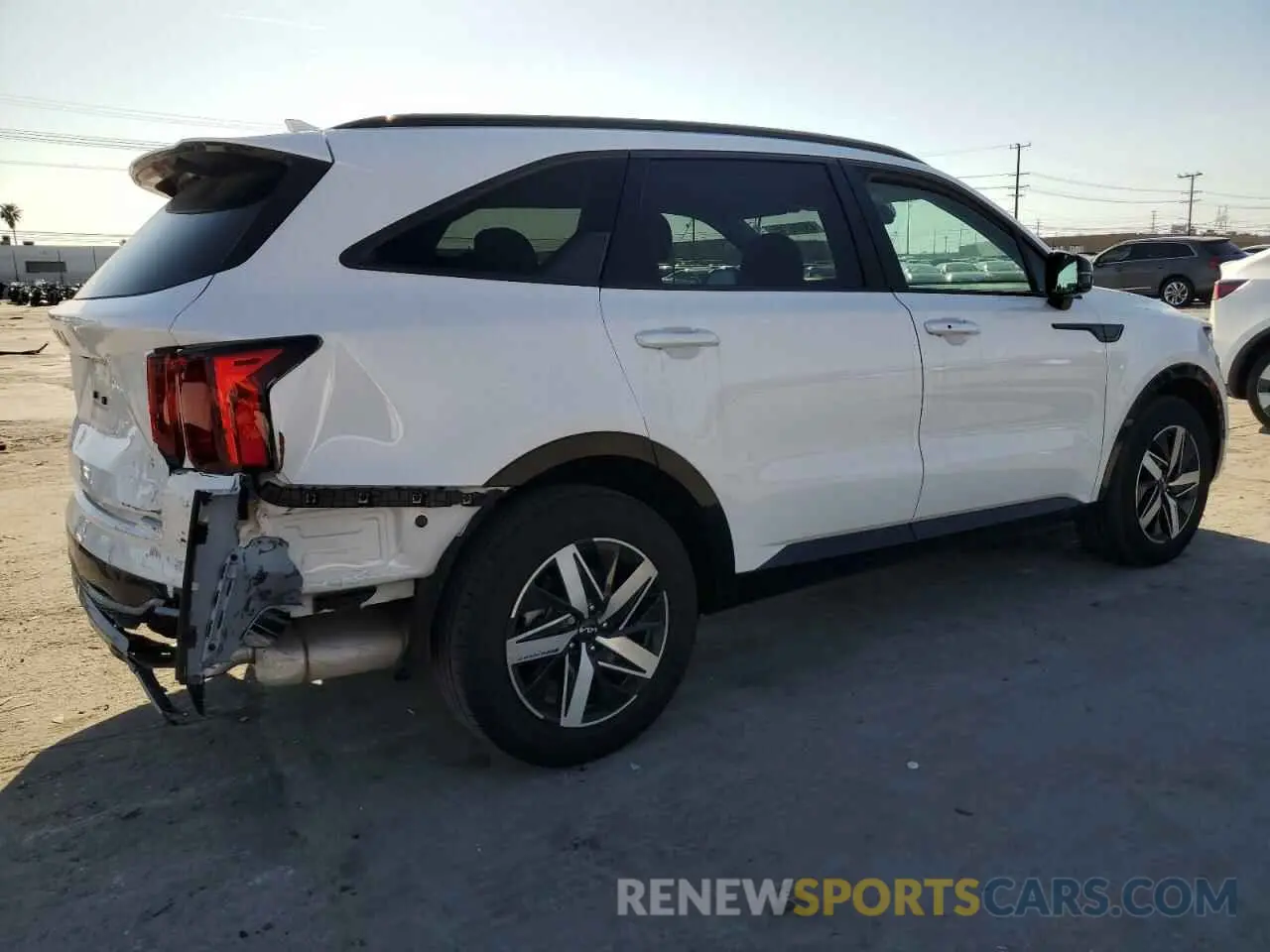 3 fotografías del automóvil dañado 5XYRL4LC5PG208066 KIA SORENTO 2023