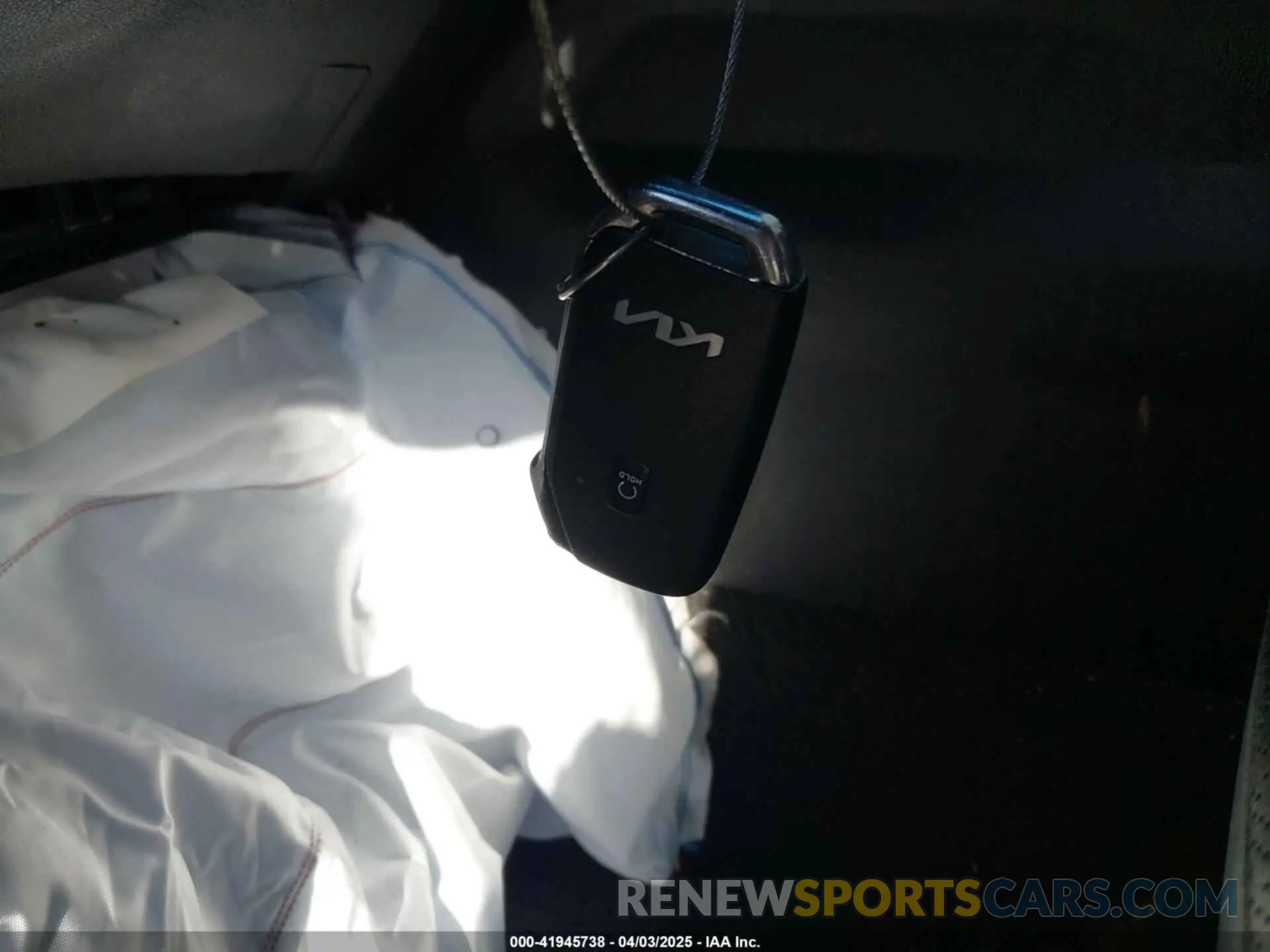 11 fotografías del automóvil dañado 5XYRL4LC8PG181204 KIA SORENTO 2023