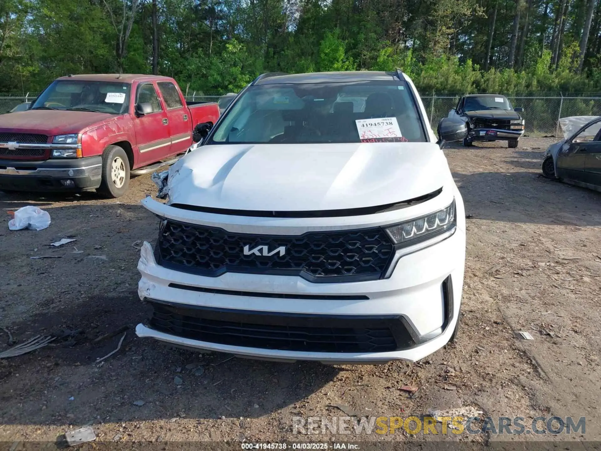 12 fotografías del automóvil dañado 5XYRL4LC8PG181204 KIA SORENTO 2023