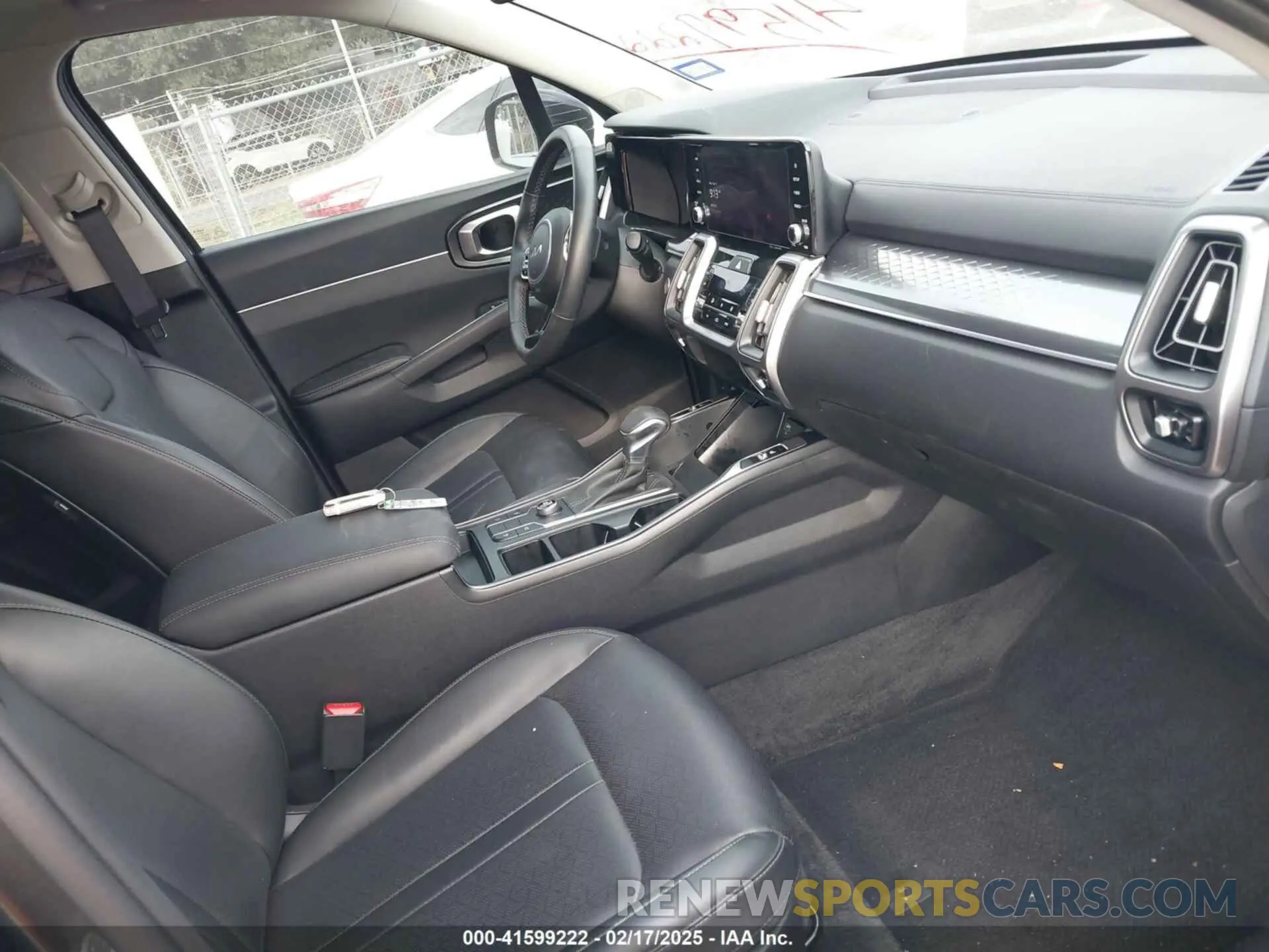 5 fotografías del automóvil dañado 5XYRL4LC8PG246777 KIA SORENTO 2023