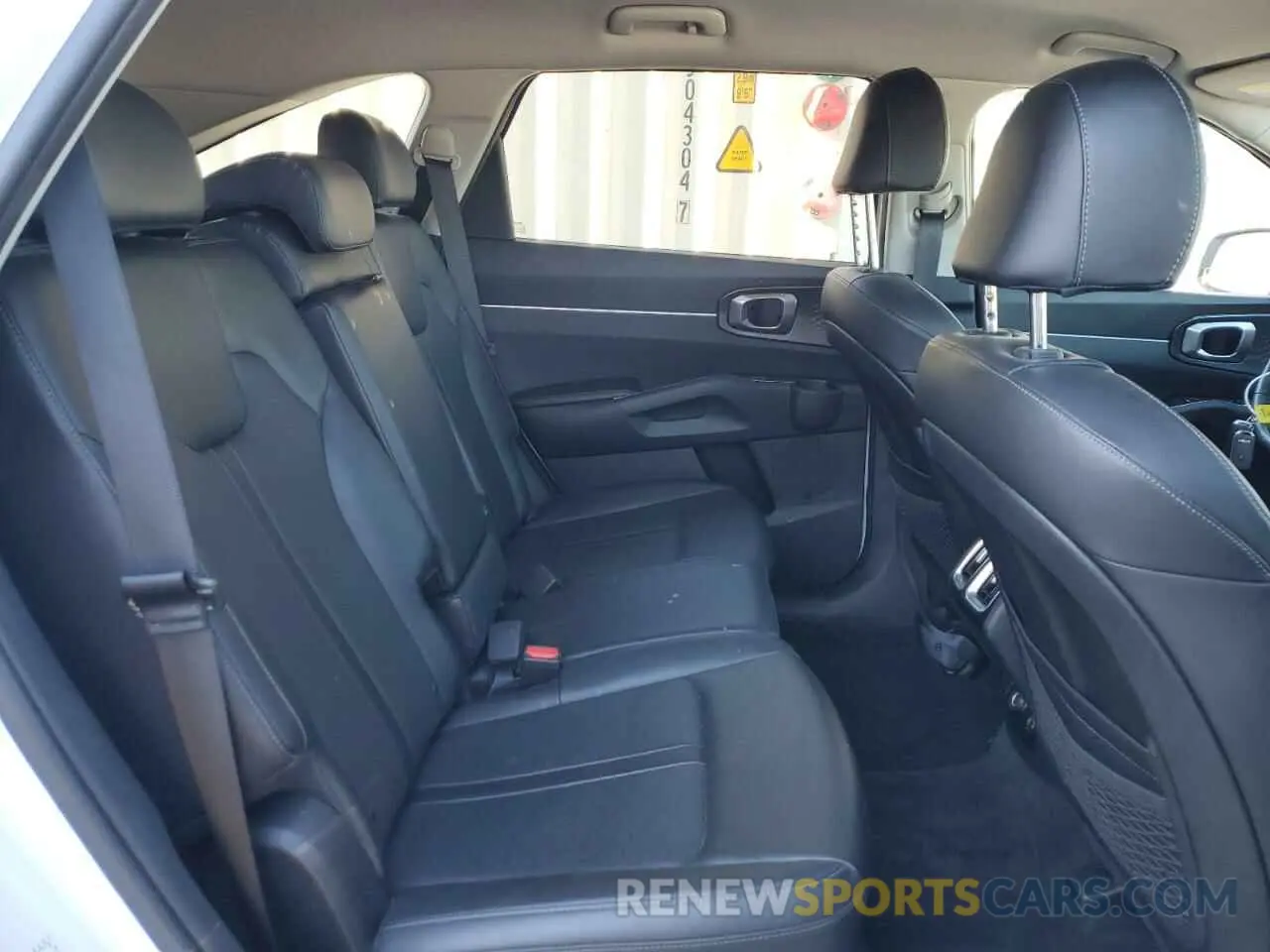 11 fotografías del automóvil dañado 5XYRL4LCXPG227664 KIA SORENTO 2023