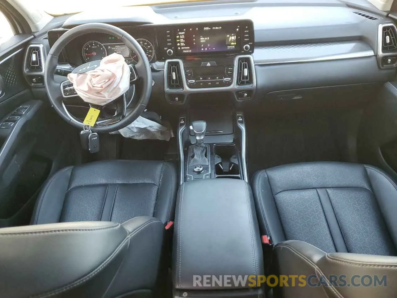 8 fotografías del automóvil dañado 5XYRL4LCXPG227664 KIA SORENTO 2023