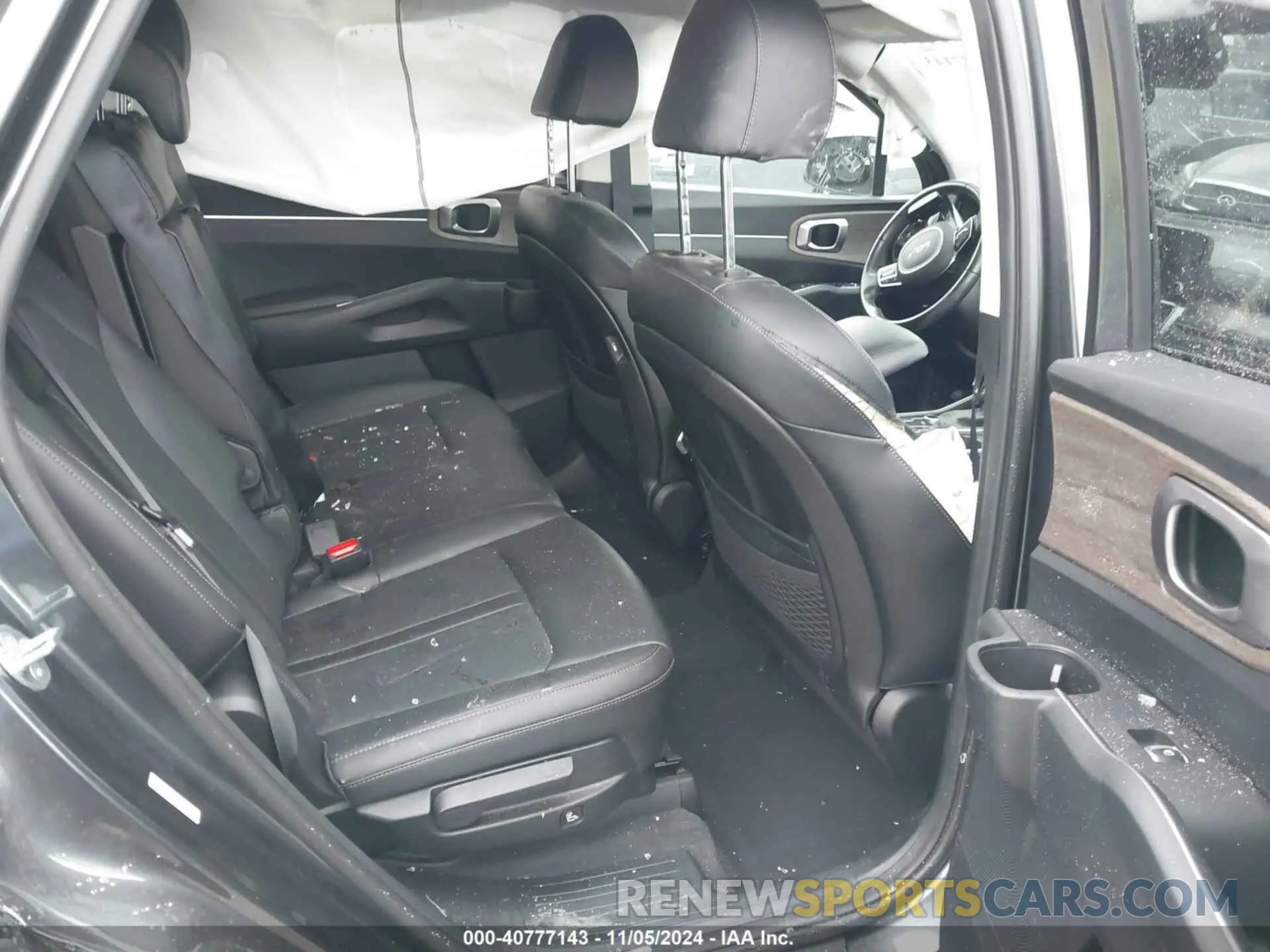 8 fotografías del automóvil dañado 5XYRLDLC3PG218661 KIA SORENTO 2023
