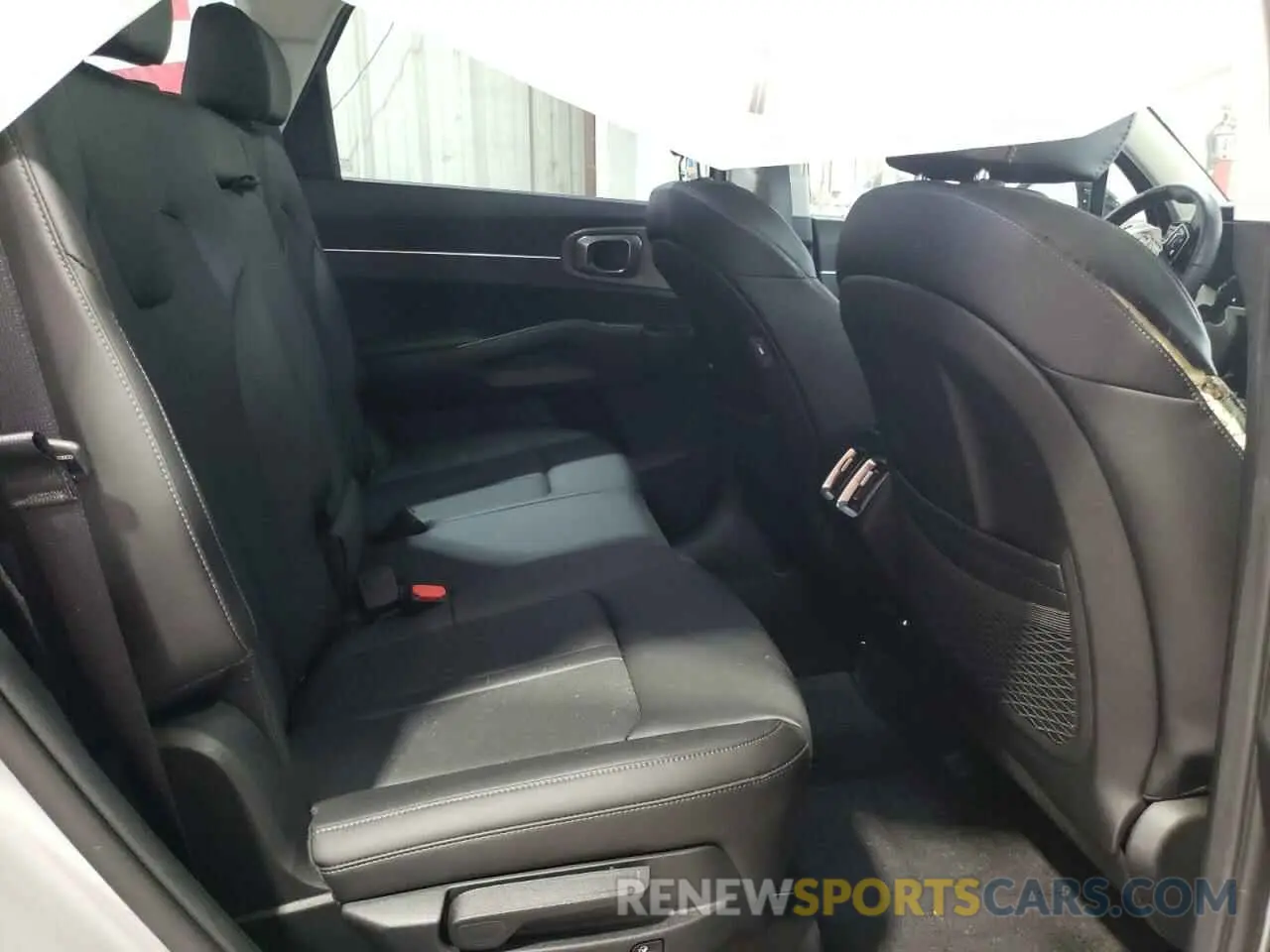 11 fotografías del automóvil dañado 5XYRLDLC4PG222346 KIA SORENTO 2023
