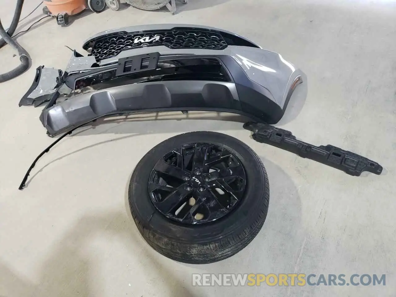 13 fotografías del automóvil dañado 5XYRLDLC4PG222346 KIA SORENTO 2023