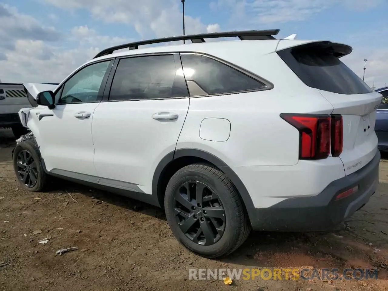 2 fotografías del automóvil dañado 5XYRLDLC7PG228349 KIA SORENTO 2023