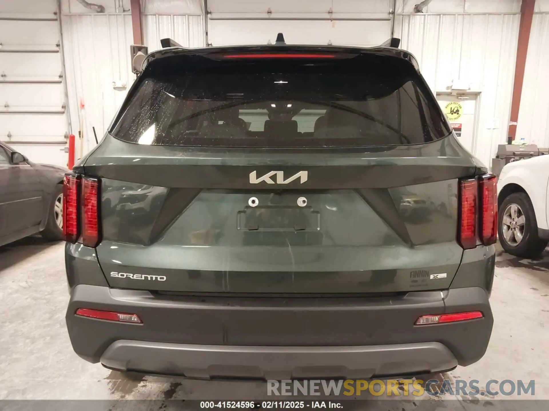 17 fotografías del automóvil dañado 5XYRLDLC8PG220664 KIA SORENTO 2023