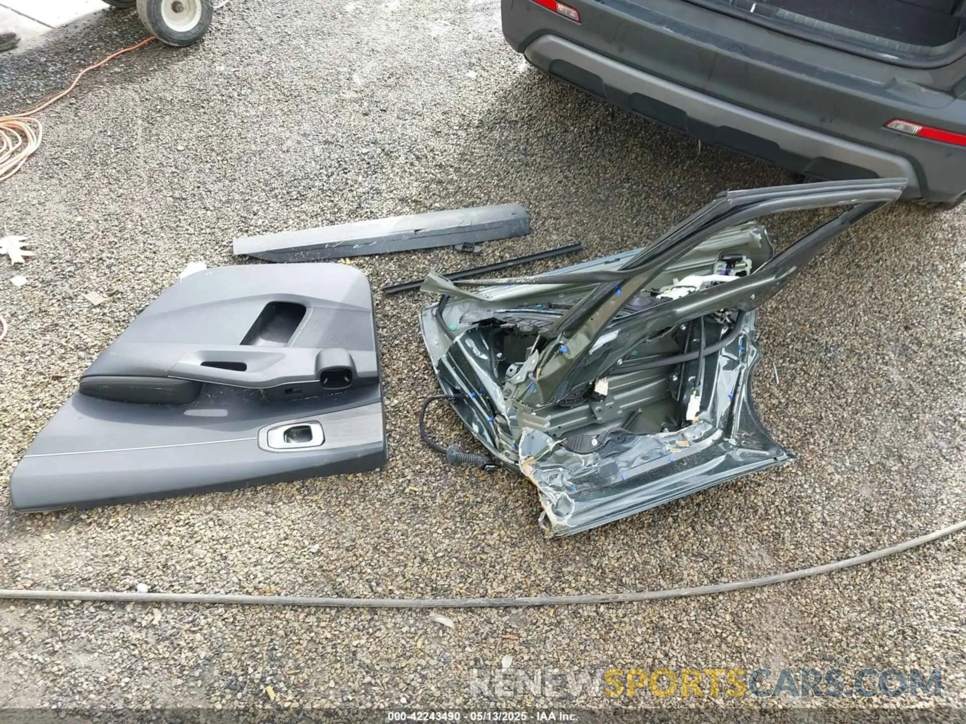 12 fotografías del automóvil dañado 5XYRLDLC9PG230491 KIA SORENTO 2023