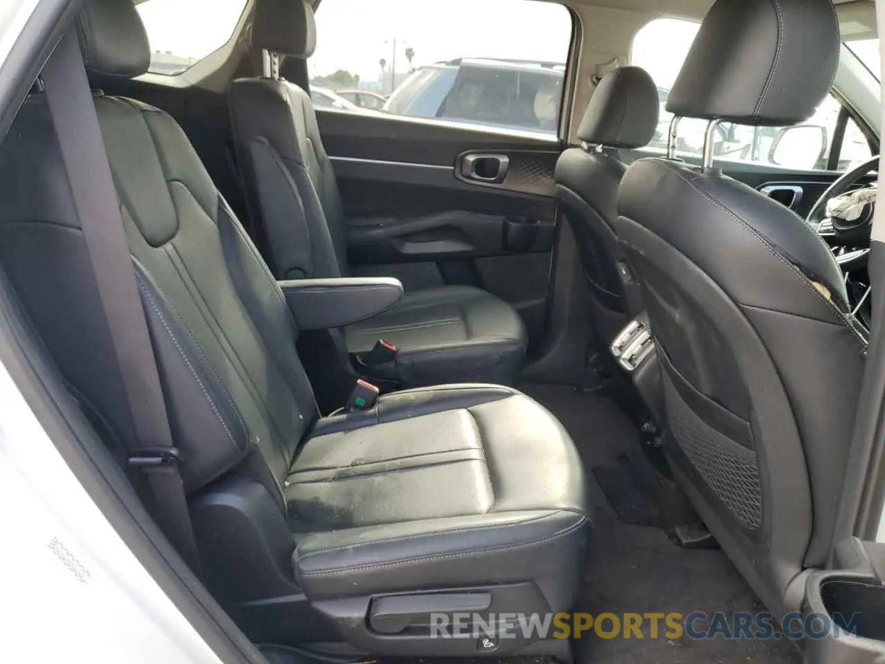 11 fotografías del automóvil dañado KNDRHDLG0P5161512 KIA SORENTO 2023