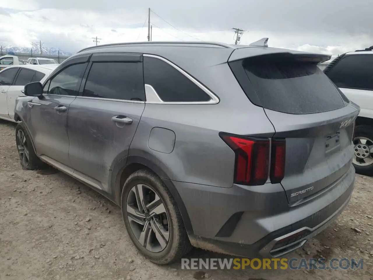 2 fotografías del automóvil dañado KNDRHDLG7P5176086 KIA SORENTO 2023