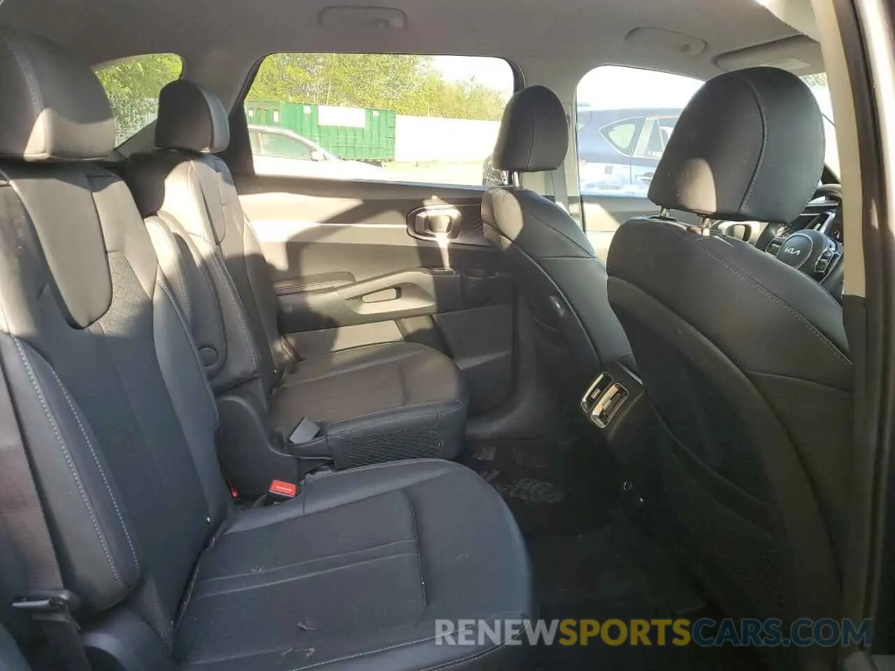 11 fotografías del automóvil dañado KNDRHDLGXP5187888 KIA SORENTO 2023