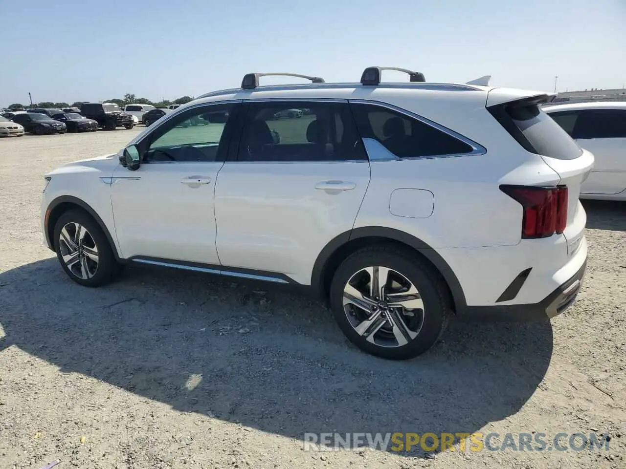 2 fotografías del automóvil dañado KNDRKDLGXP5171837 KIA SORENTO 2023