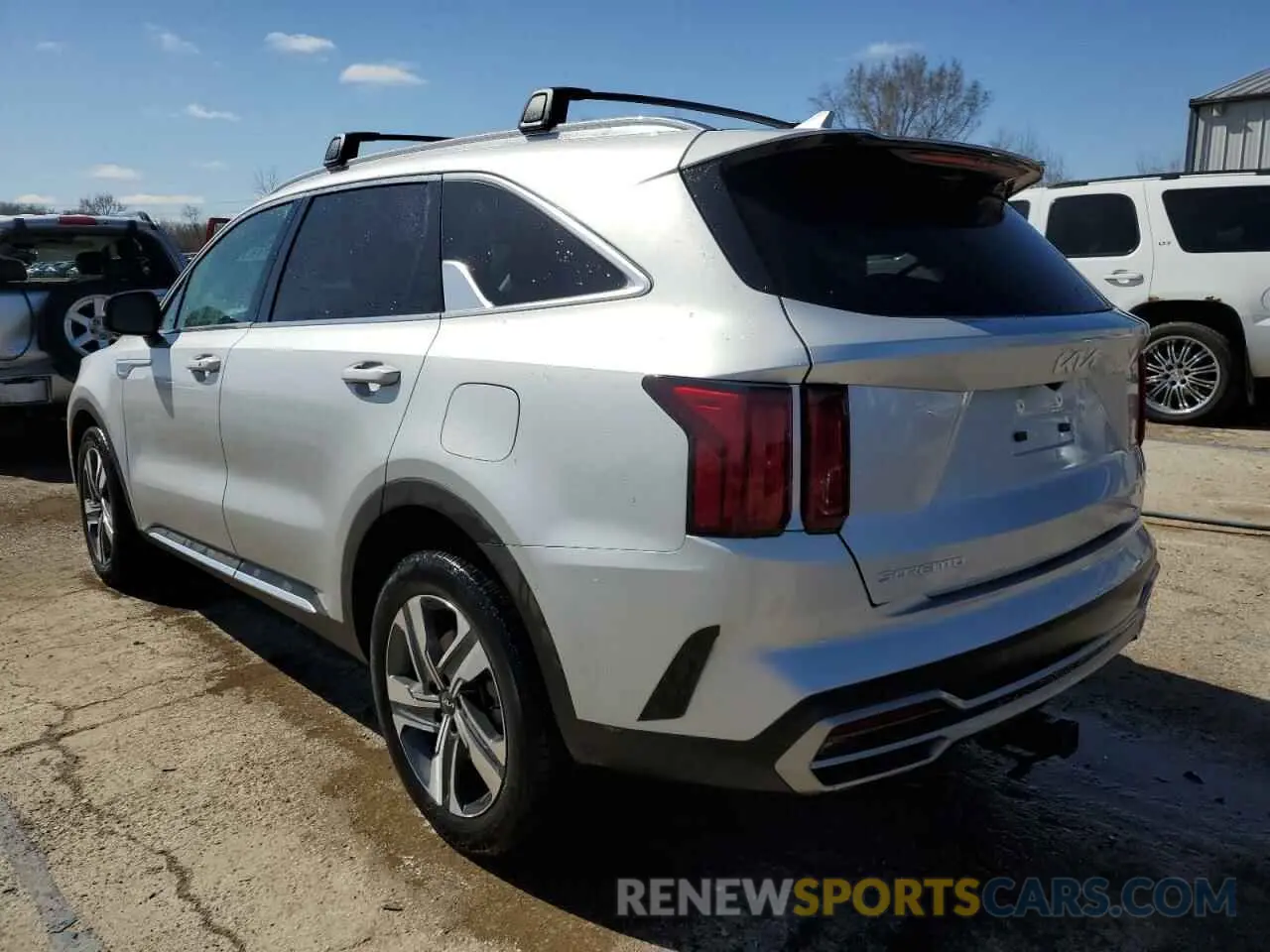 2 fotografías del automóvil dañado KNDRMDLH0P5208199 KIA SORENTO 2023
