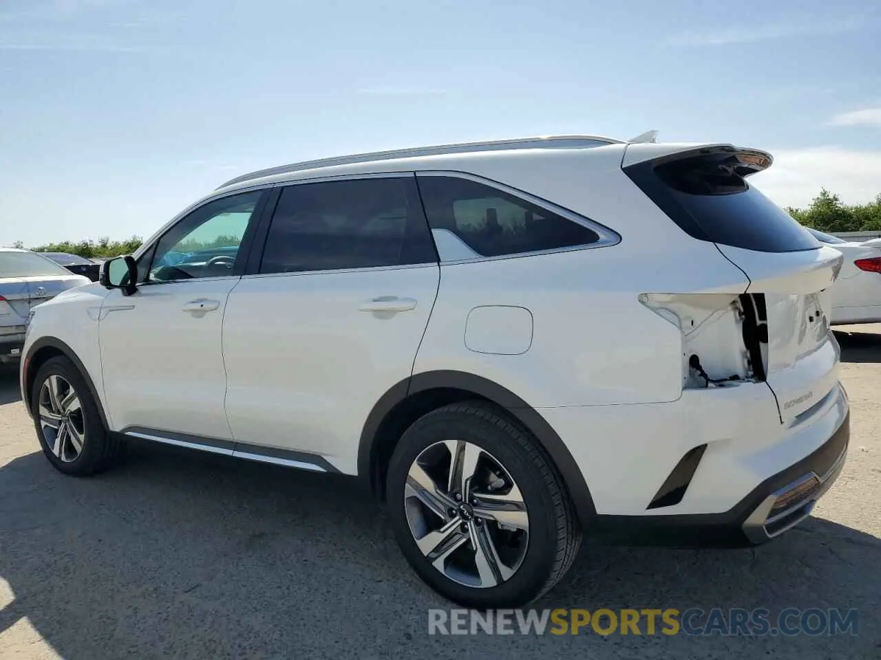 2 fotografías del automóvil dañado KNDRMDLH7P5186833 KIA SORENTO 2023