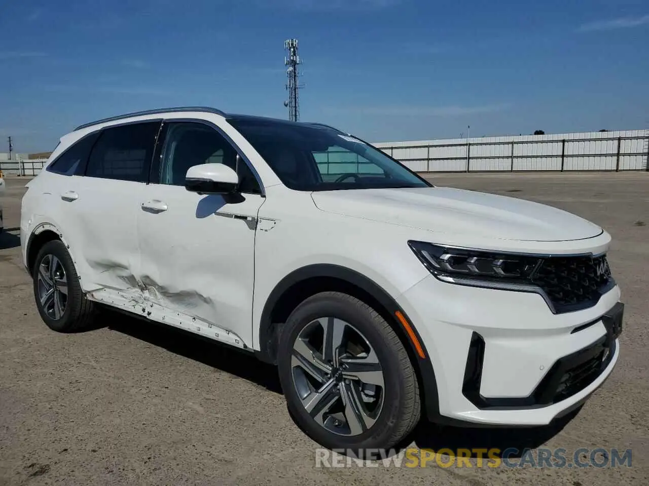 4 fotografías del automóvil dañado KNDRMDLH7P5186833 KIA SORENTO 2023