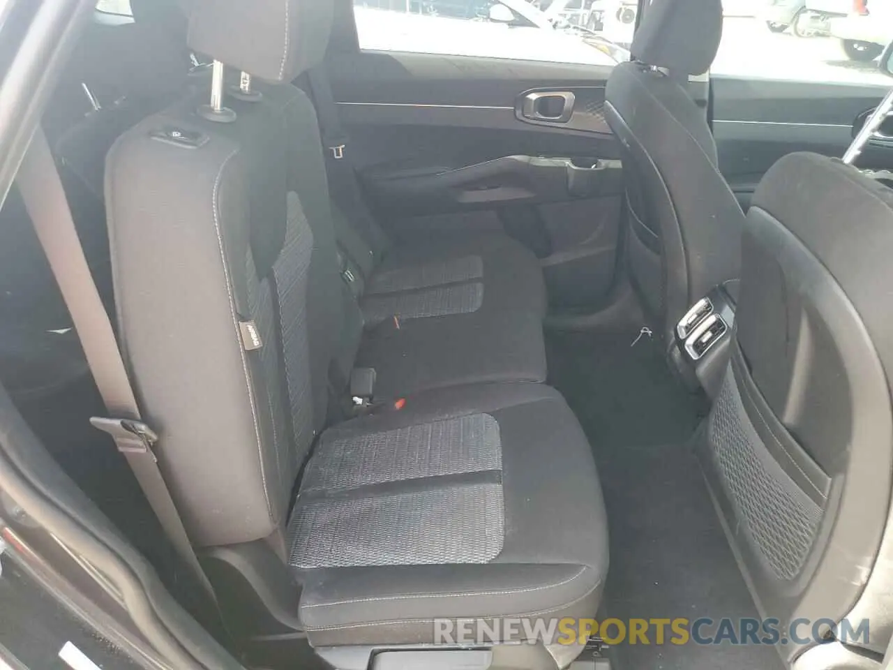 11 fotografías del automóvil dañado 5XYRG4JC6RG306002 KIA SORENTO 2024