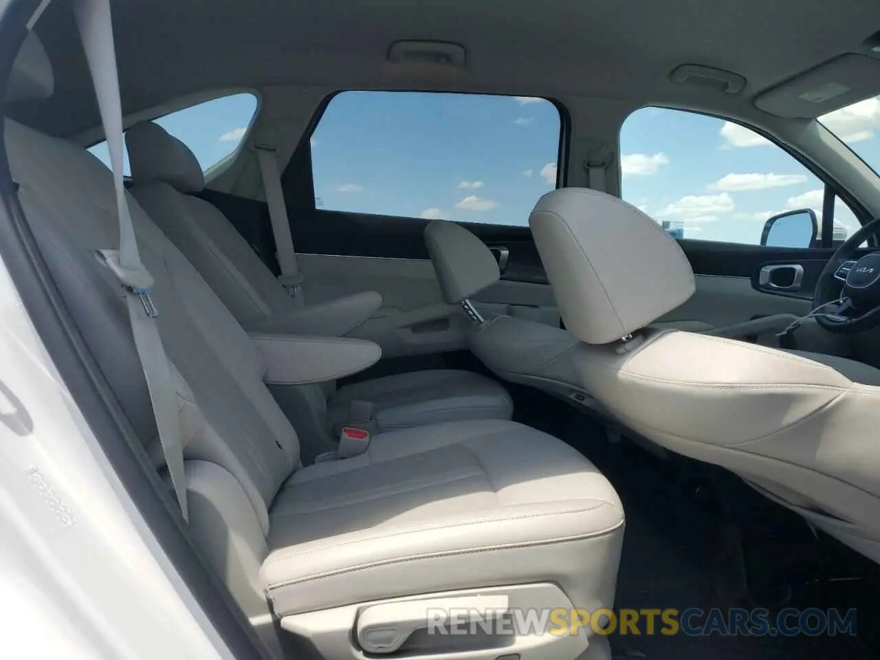 11 fotografías del automóvil dañado 5XYRH4JF6RG309196 KIA SORENTO 2024