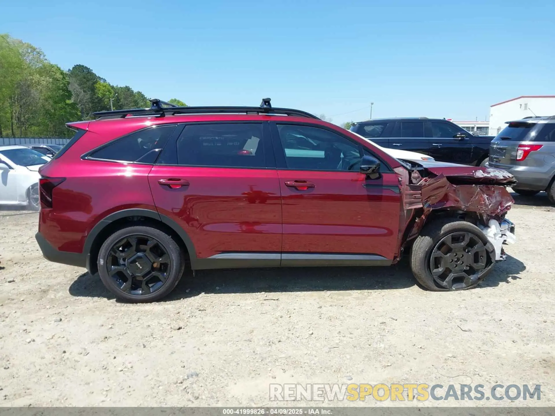 14 fotografías del automóvil dañado 5XYRHDJF1RG272087 KIA SORENTO 2024