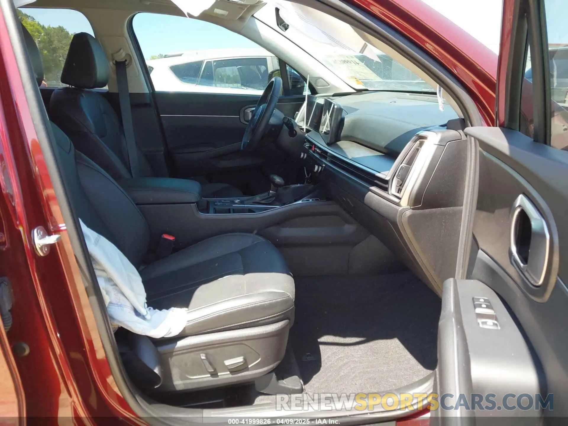 5 fotografías del automóvil dañado 5XYRHDJF1RG272087 KIA SORENTO 2024