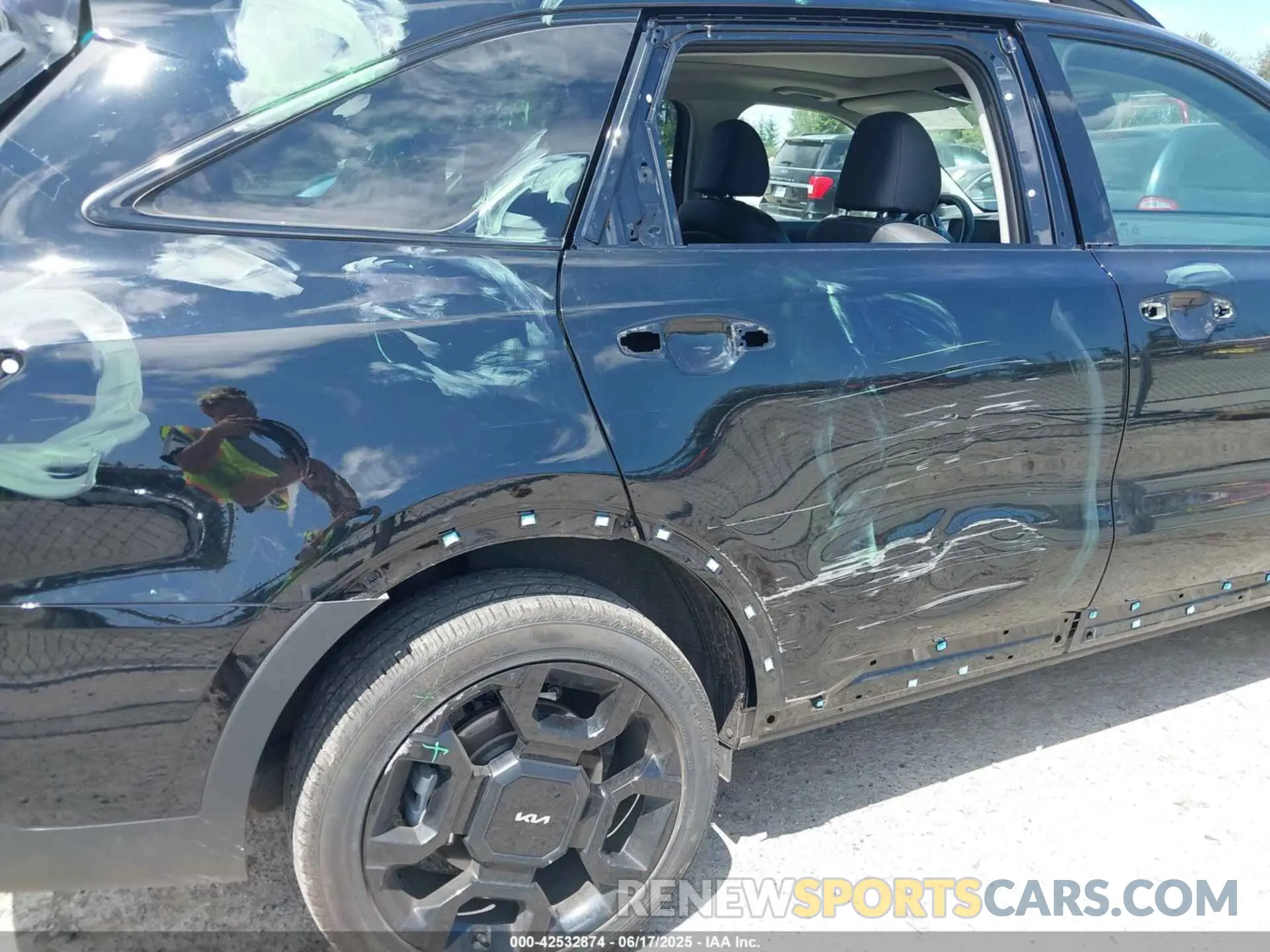 6 fotografías del automóvil dañado 5XYRHDJF5RG256989 KIA SORENTO 2024