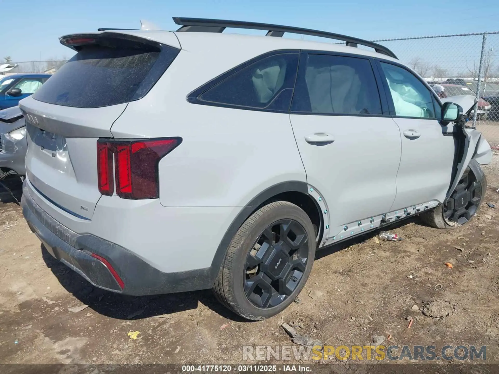 4 fotografías del automóvil dañado 5XYRHDJF9RG261693 KIA SORENTO 2024