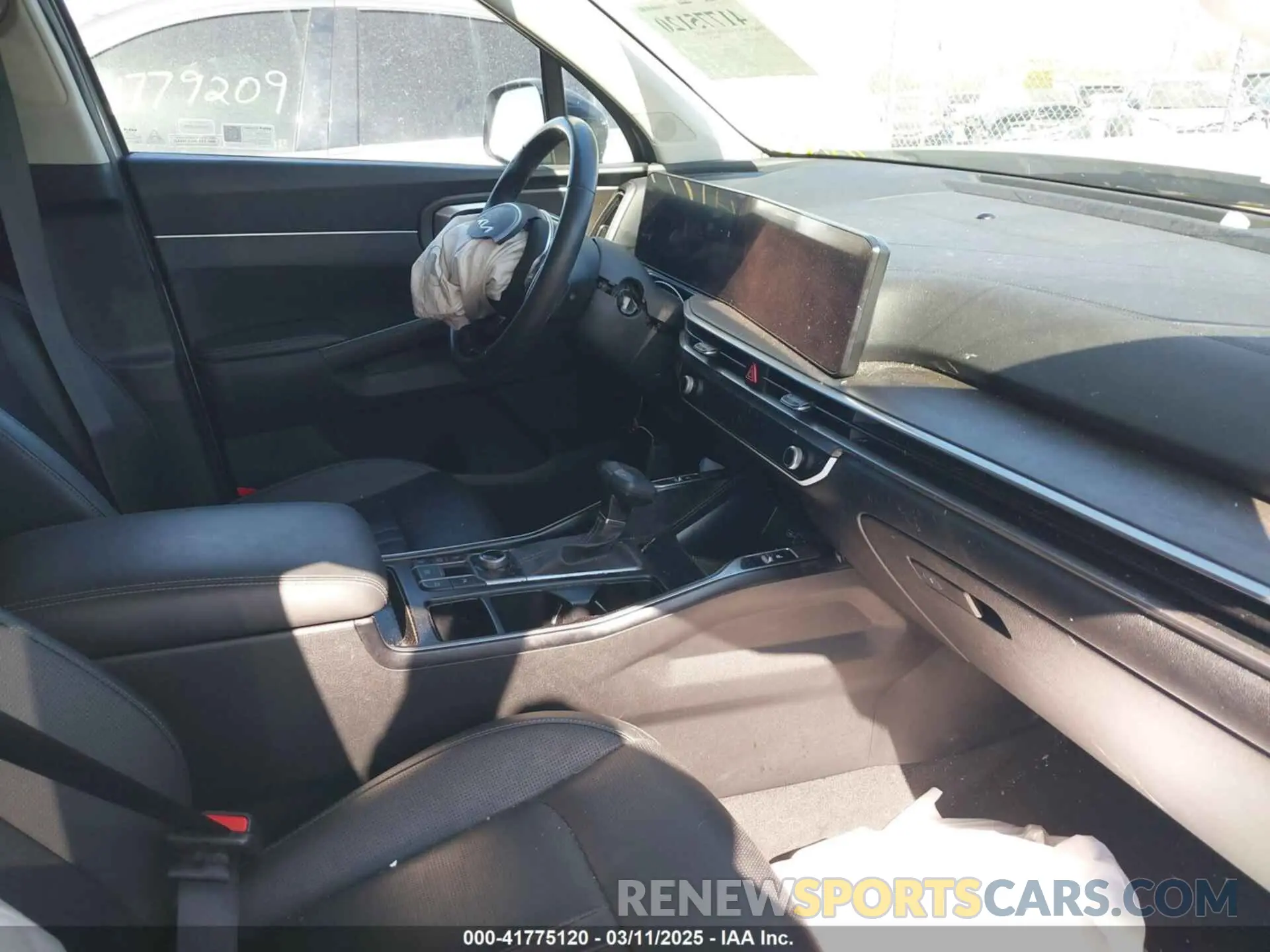 5 fotografías del automóvil dañado 5XYRHDJF9RG261693 KIA SORENTO 2024