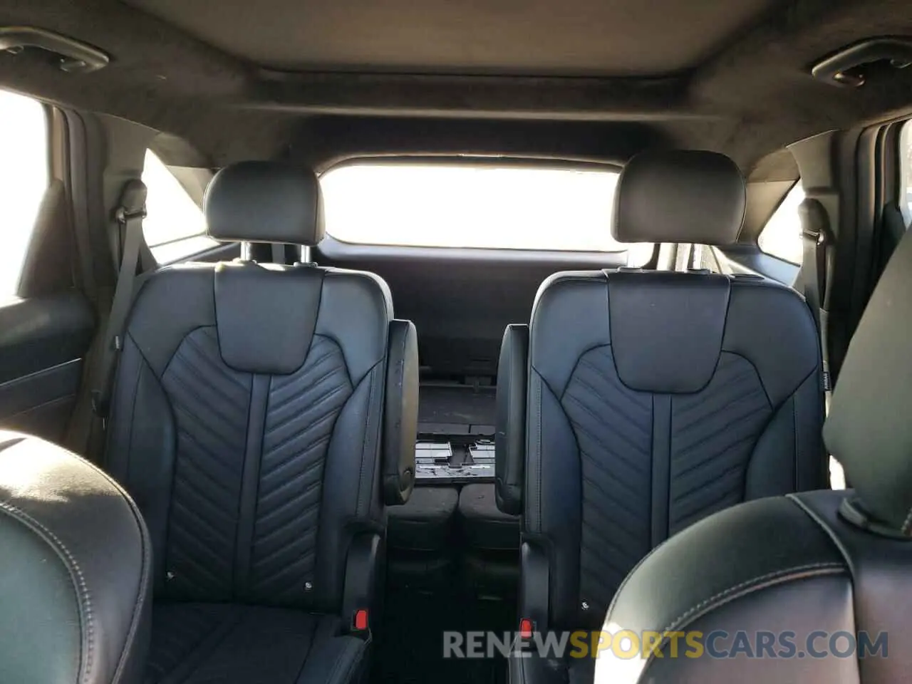 10 fotografías del automóvil dañado 5XYRKDJF2RG282001 KIA SORENTO 2024