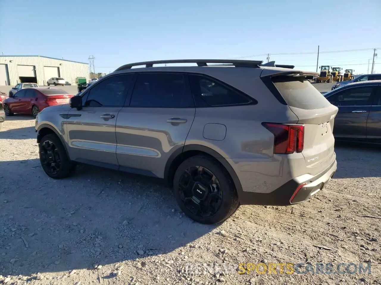 2 fotografías del automóvil dañado 5XYRKDJF2RG282001 KIA SORENTO 2024