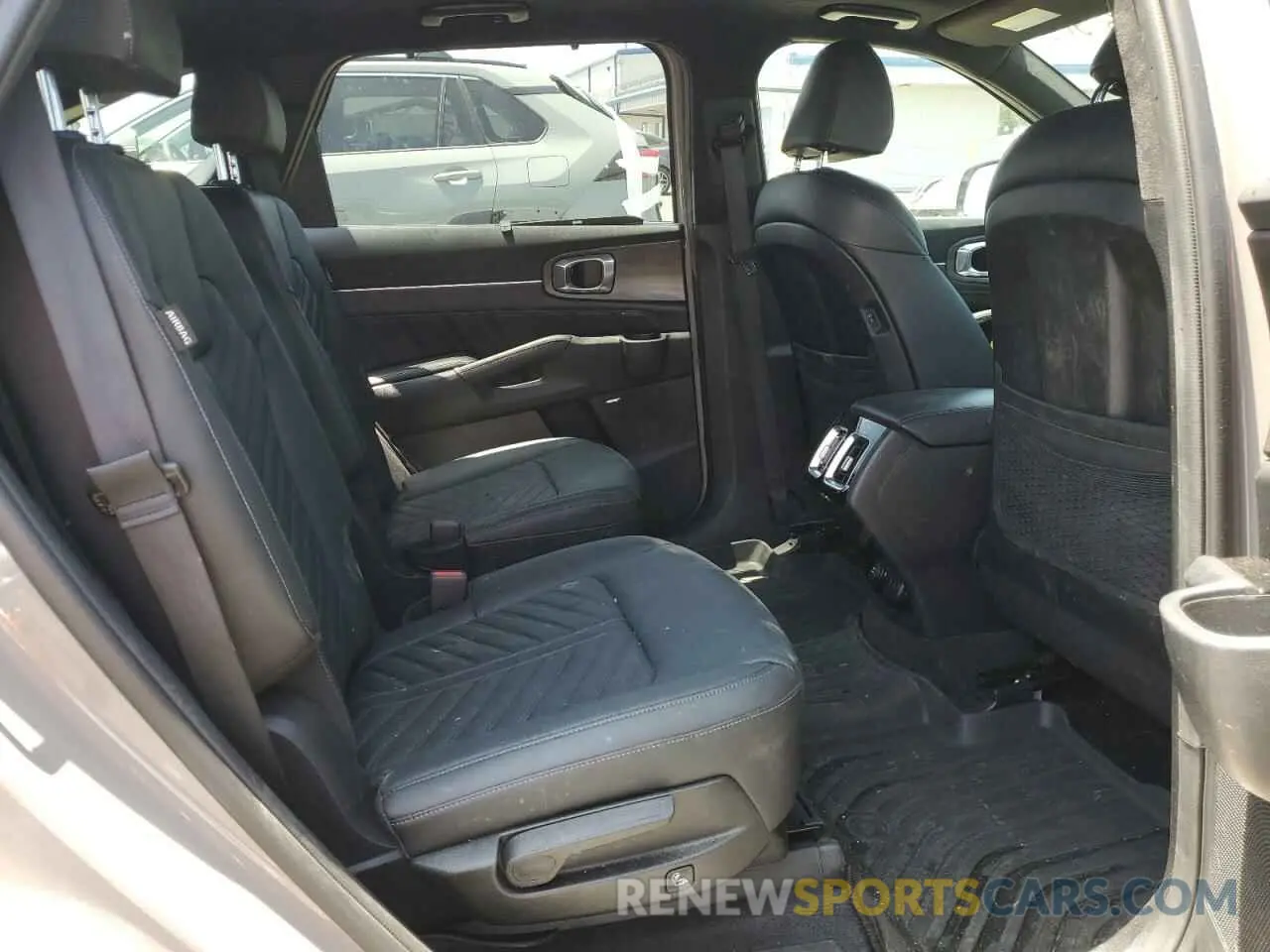 11 fotografías del automóvil dañado 5XYRKDJF8RG252856 KIA SORENTO 2024