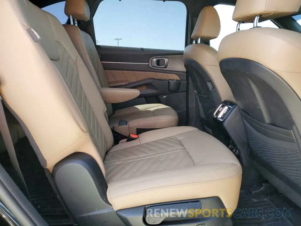 11 fotografías del automóvil dañado 5XYRKDJFXRG297135 KIA SORENTO 2024