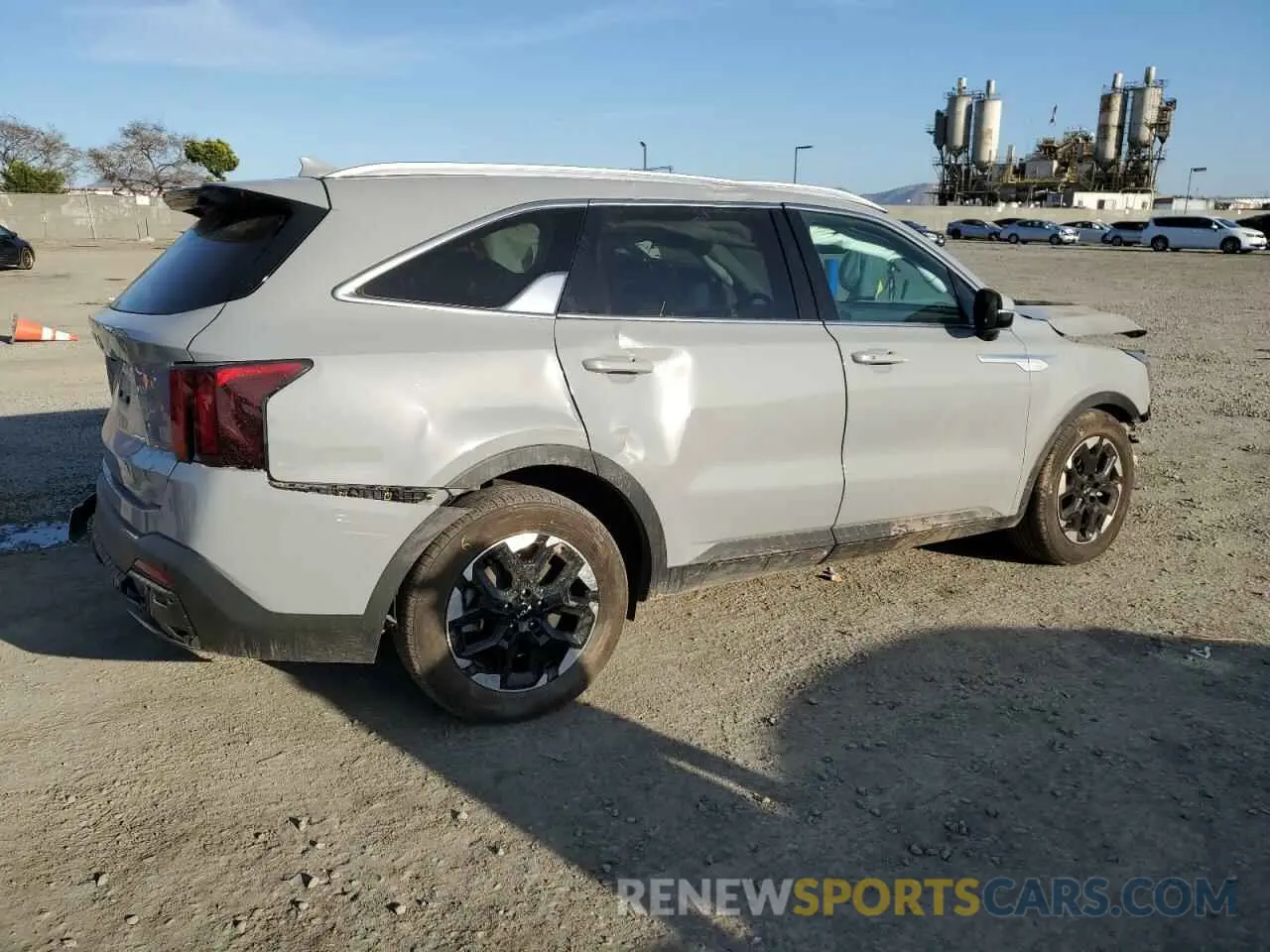 3 fotografías del automóvil dañado 5XYRL4JC4RG277966 KIA SORENTO 2024