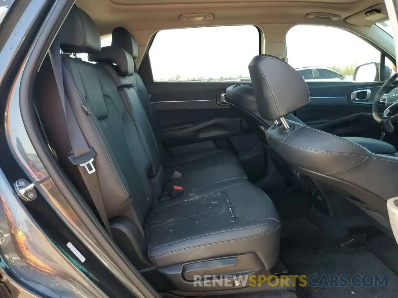 12 fotografías del automóvil dañado 5XYRL4JC8RG301220 KIA SORENTO 2024