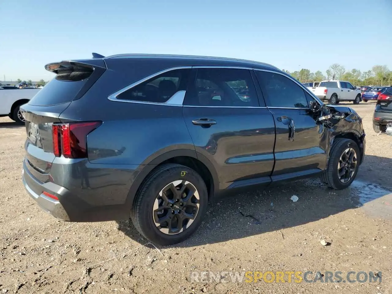 3 fotografías del automóvil dañado 5XYRL4JC8RG301220 KIA SORENTO 2024
