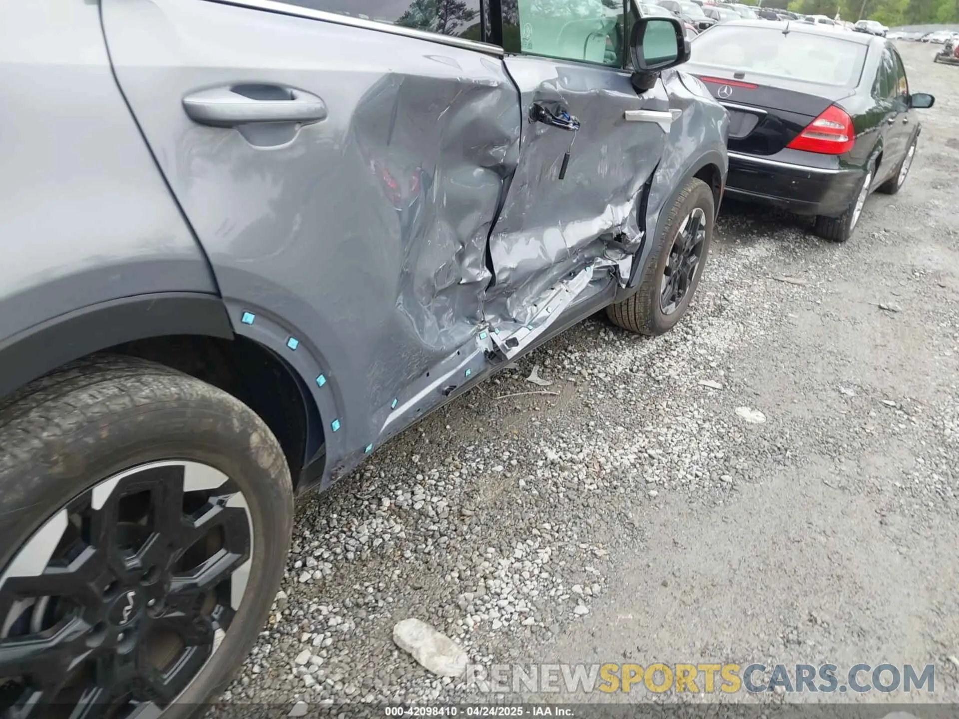 18 fotografías del automóvil dañado 5XYRL4JC9RG290762 KIA SORENTO 2024