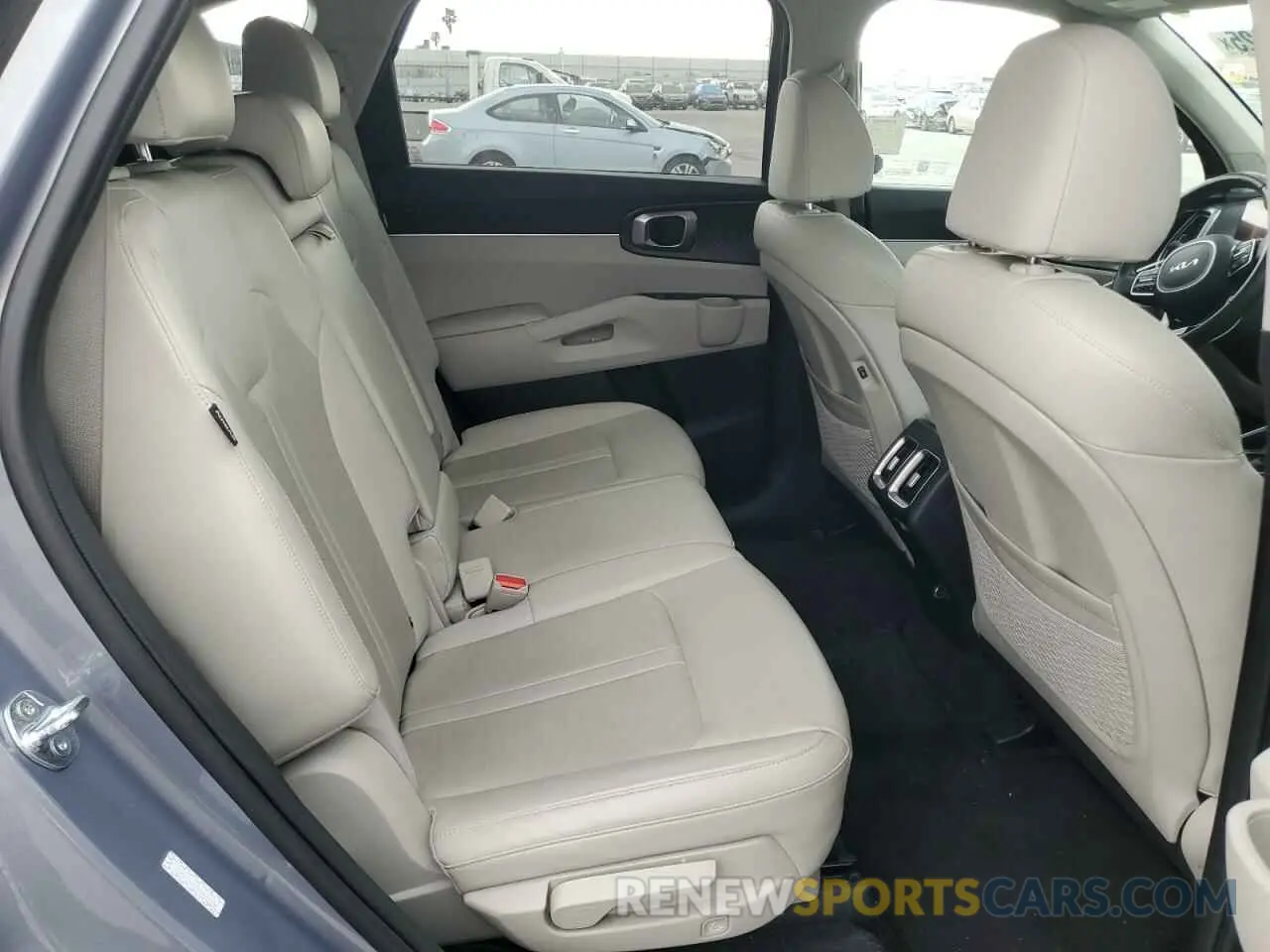 11 fotografías del automóvil dañado 5XYRL4JCXRG277700 KIA SORENTO 2024