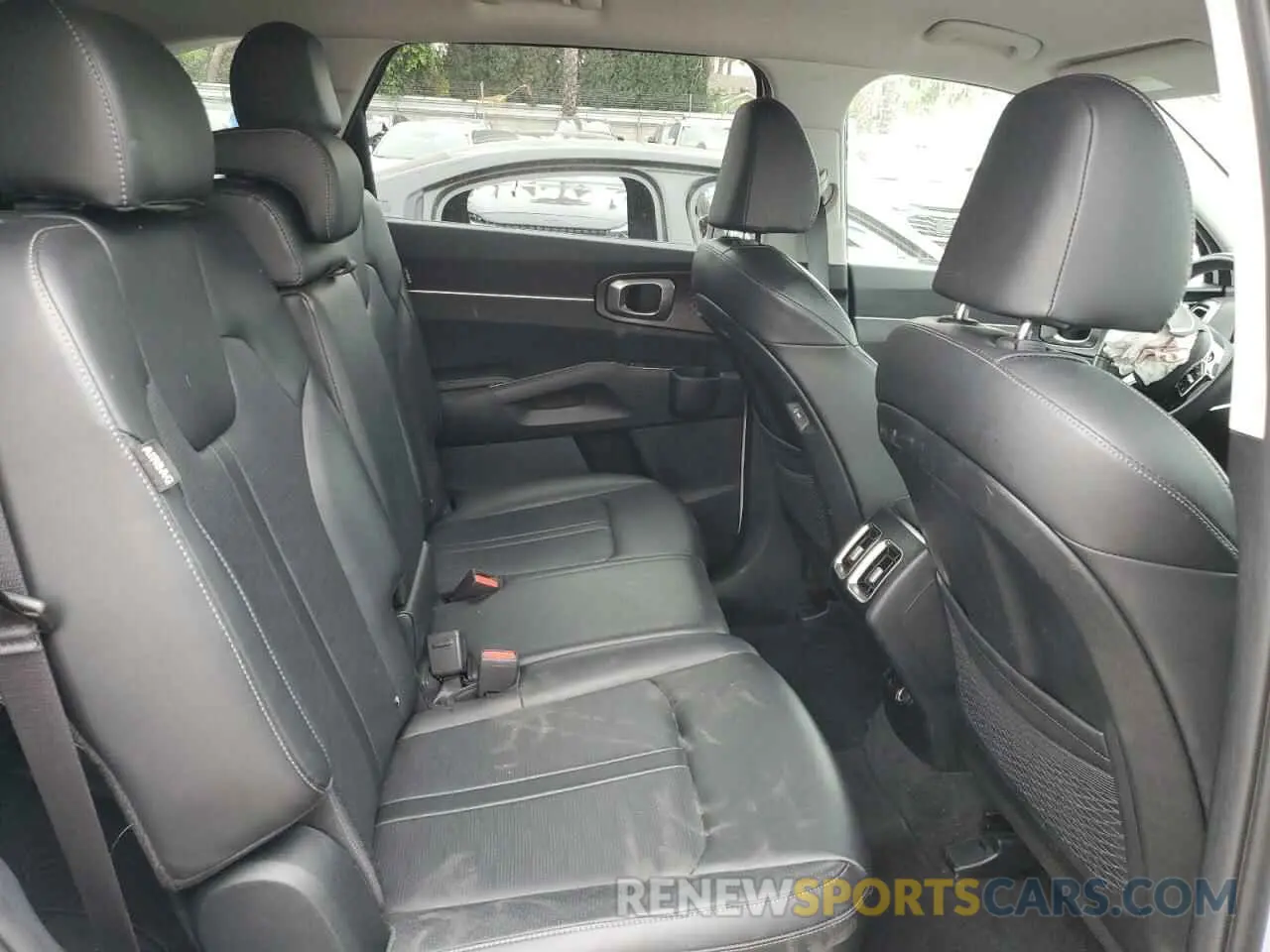 11 fotografías del automóvil dañado 5XYRLDJC0RG261215 KIA SORENTO 2024