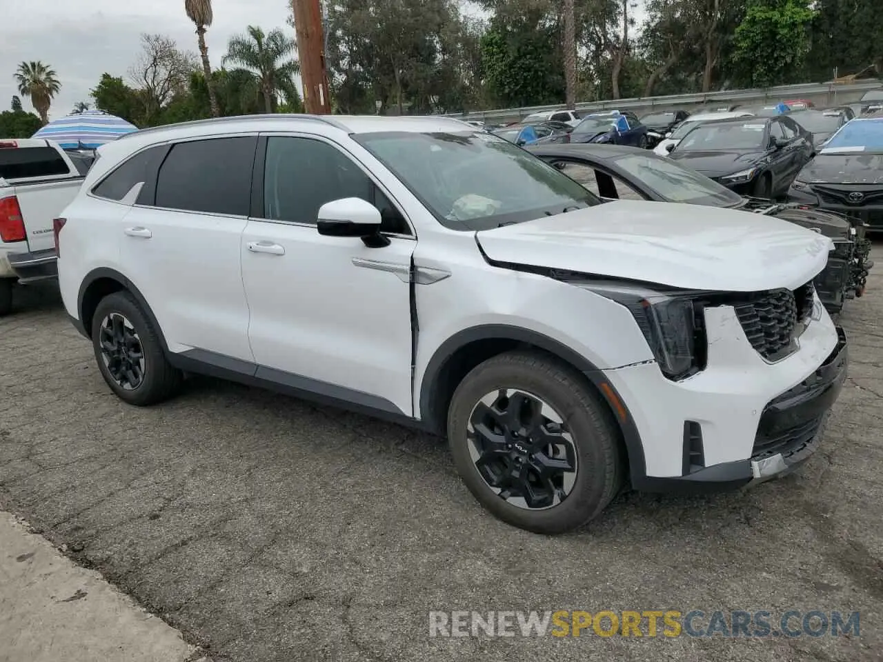 4 fotografías del automóvil dañado 5XYRLDJC0RG261215 KIA SORENTO 2024