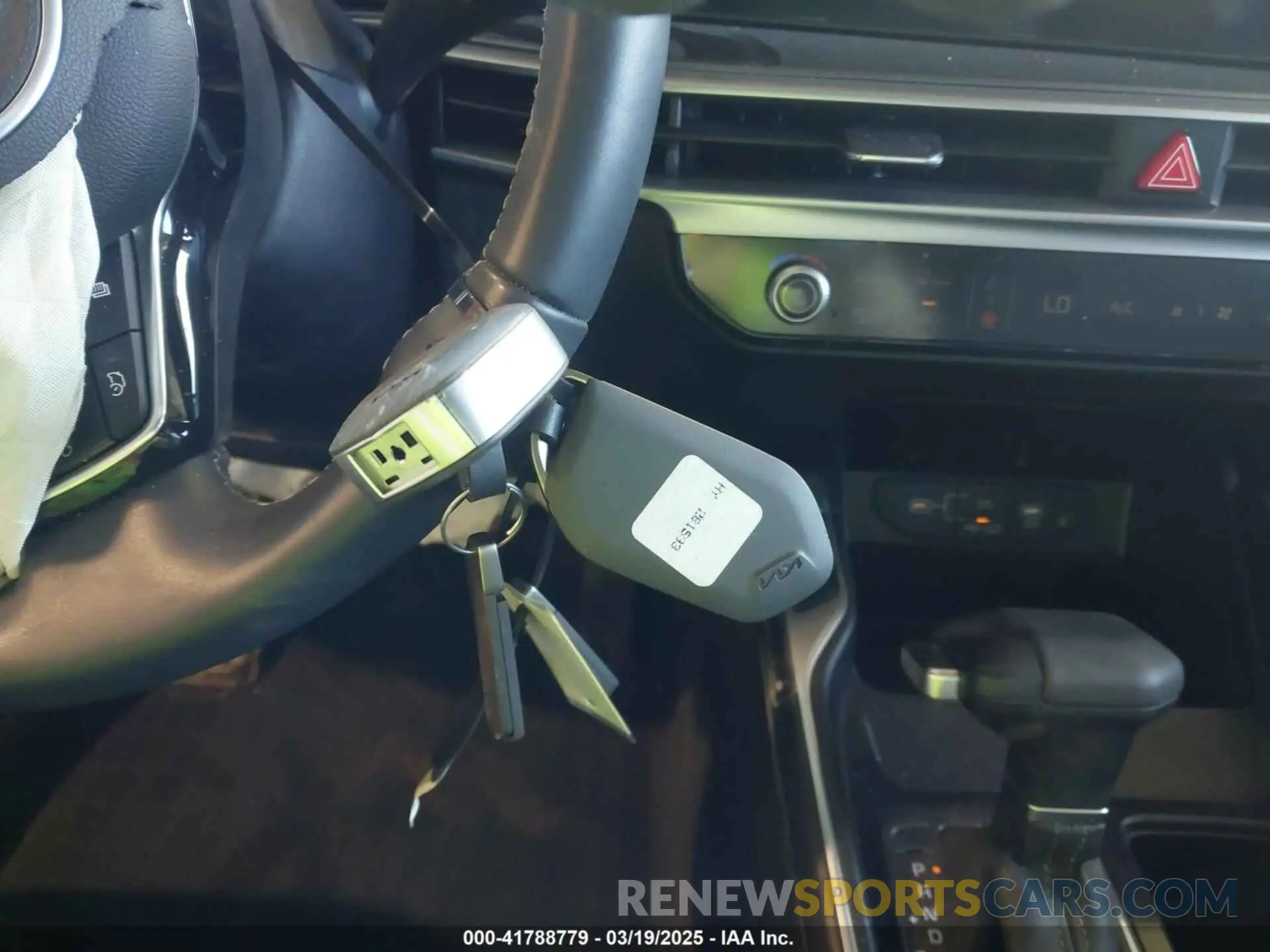 11 fotografías del automóvil dañado 5XYRLDJC0RG281593 KIA SORENTO 2024