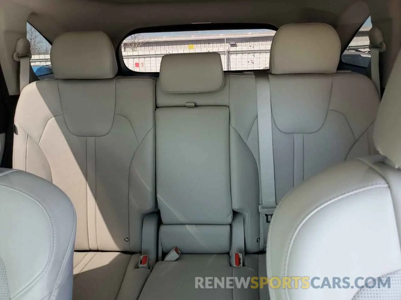 10 fotografías del automóvil dañado 5XYRLDJC1RG270425 KIA SORENTO 2024