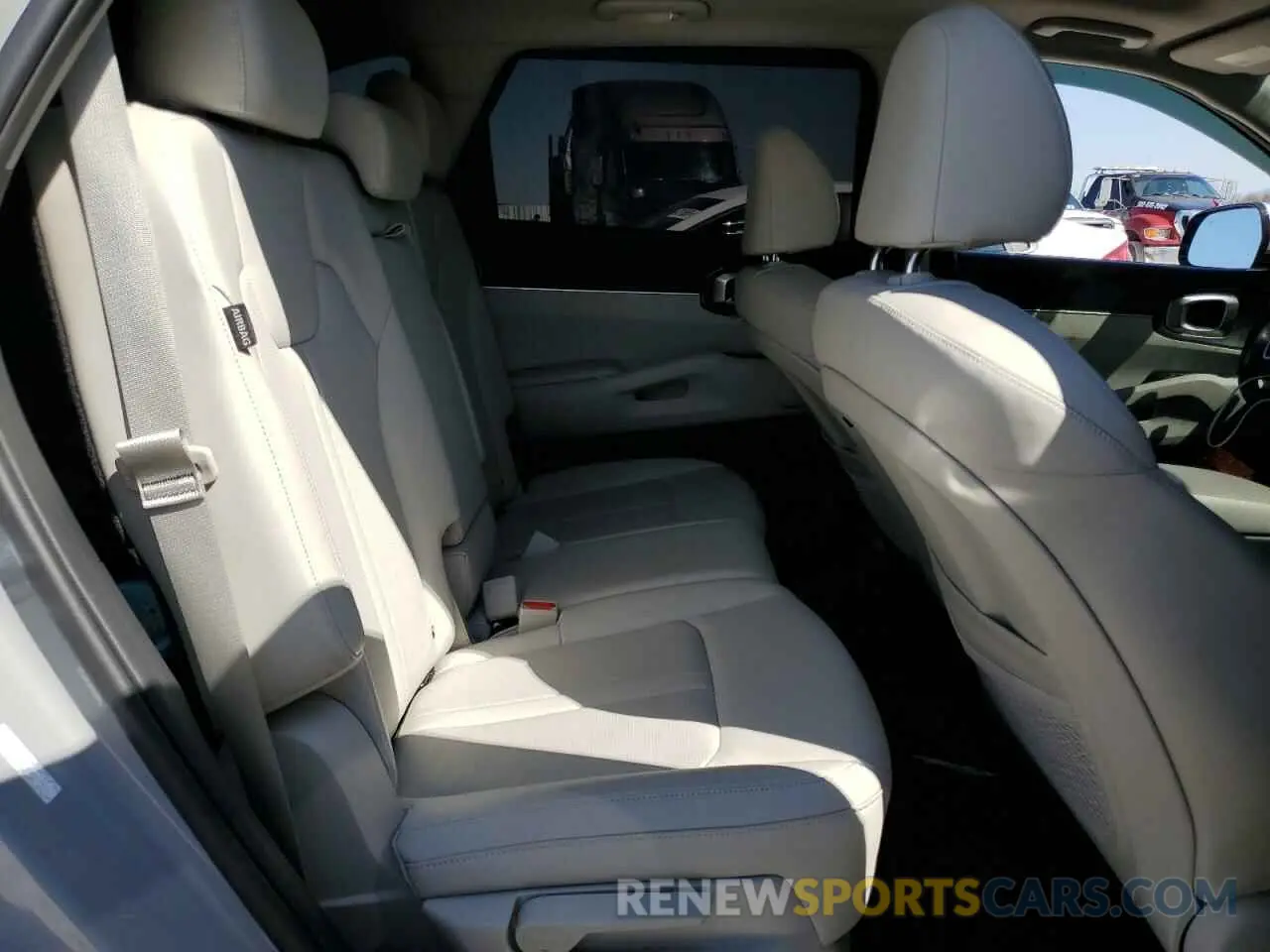 11 fotografías del automóvil dañado 5XYRLDJC1RG270425 KIA SORENTO 2024