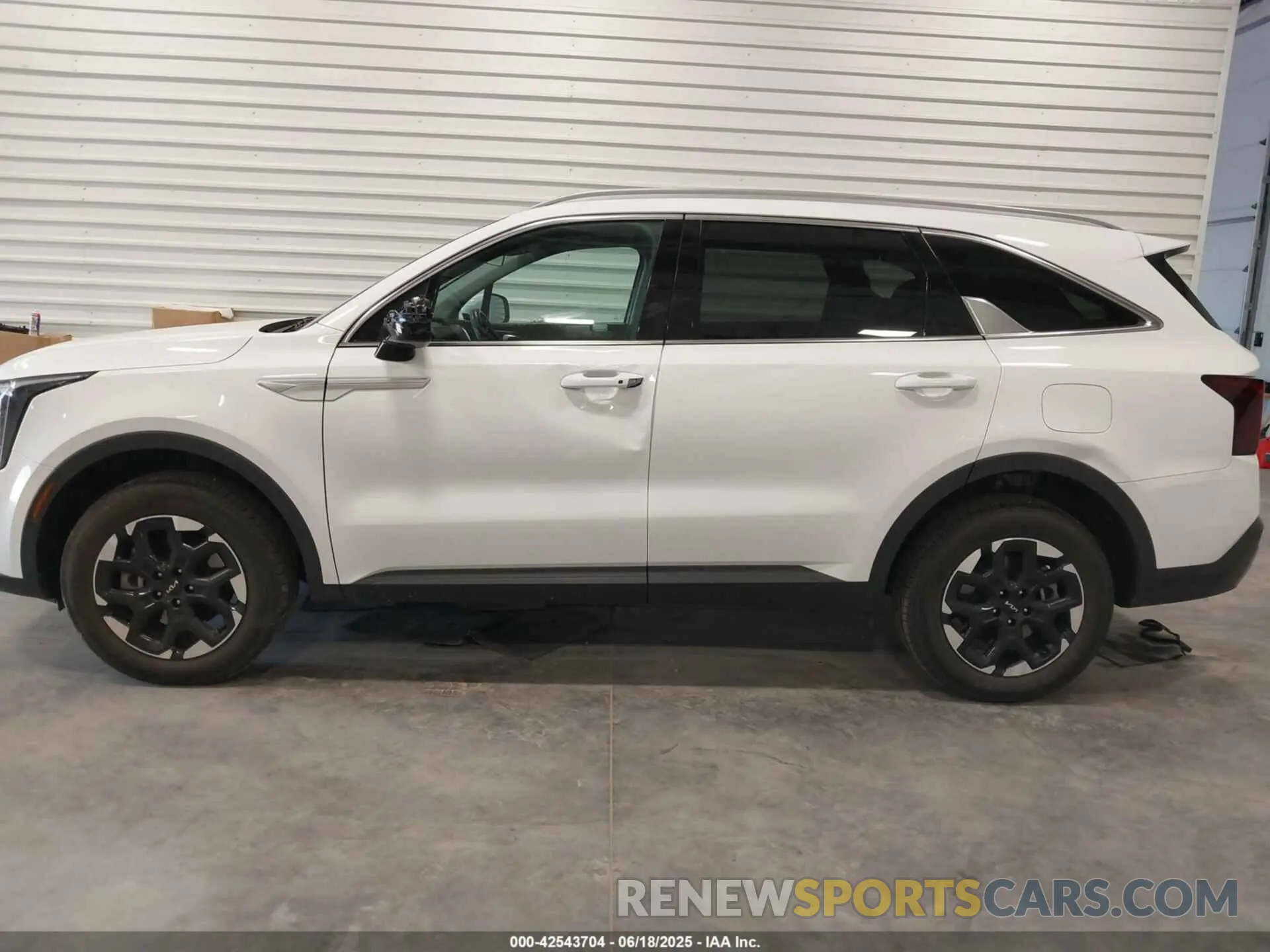 14 fotografías del automóvil dañado 5XYRLDJC2RG289680 KIA SORENTO 2024