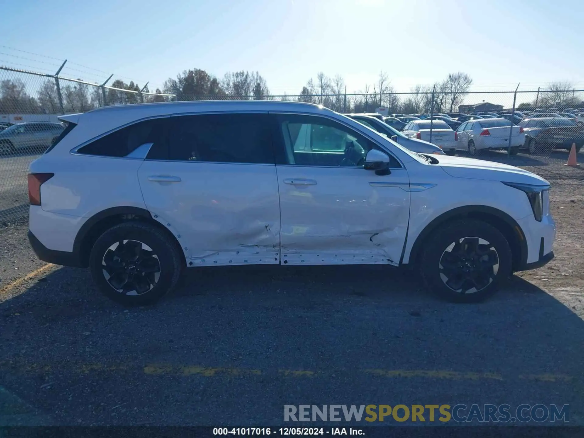 13 fotografías del automóvil dañado 5XYRLDJC5RG281928 KIA SORENTO 2024