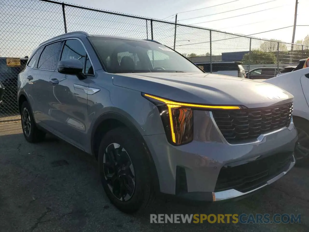 4 fotografías del automóvil dañado 5XYRLDJC5RG289186 KIA SORENTO 2024