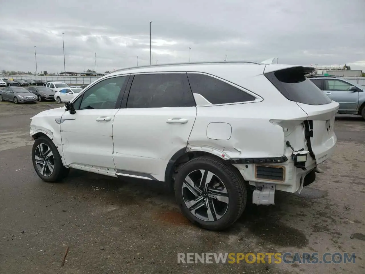 2 fotografías del automóvil dañado KNDRHDLG6R5235664 KIA SORENTO 2024