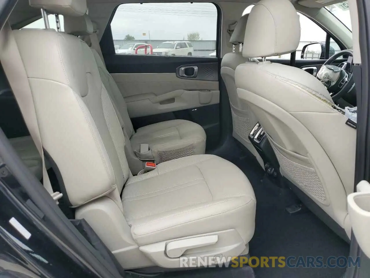 11 fotografías del automóvil dañado KNDRMDLH5R5236308 KIA SORENTO 2024