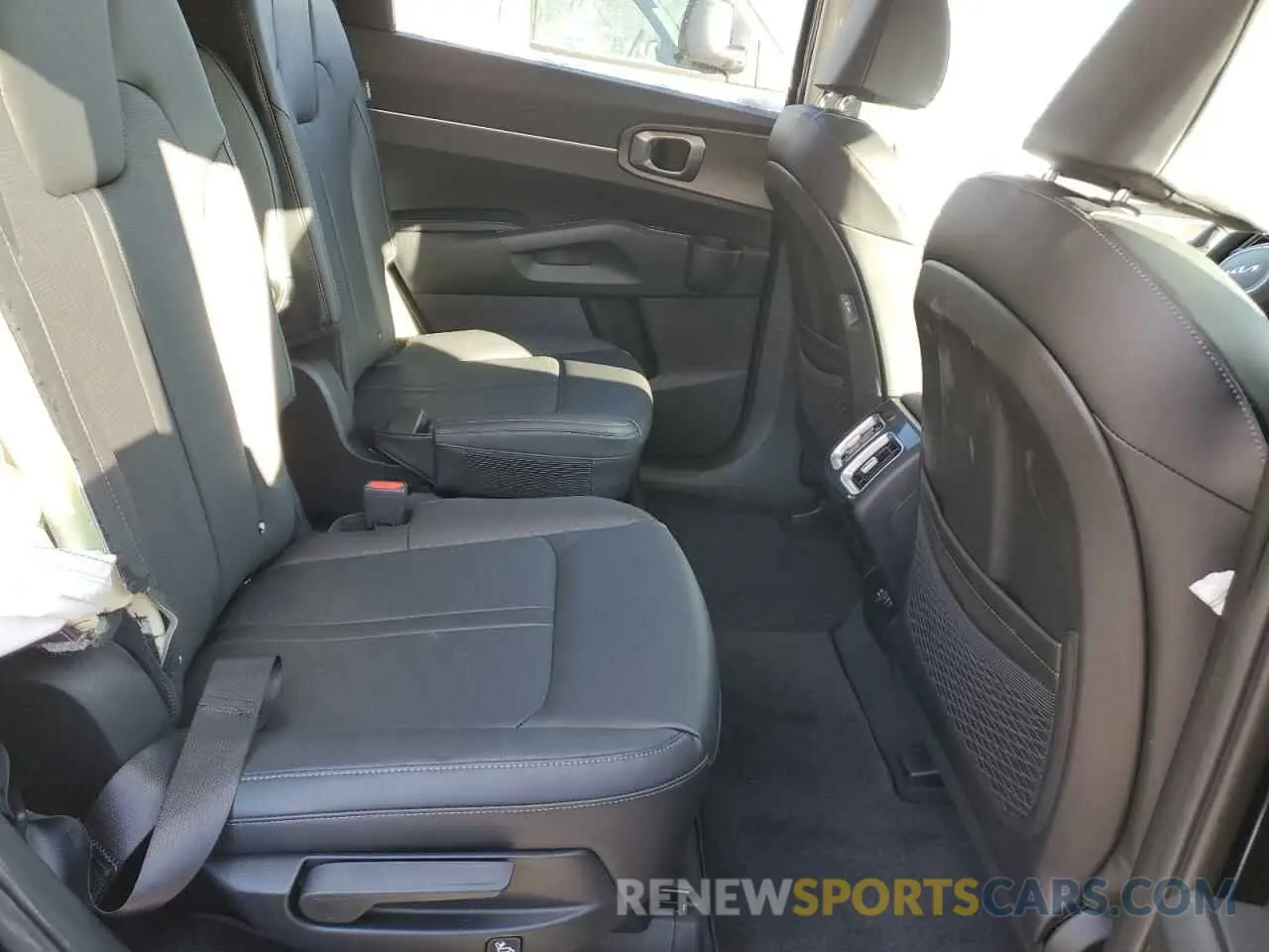 11 fotografías del automóvil dañado 5XYRHDJF9SG348791 KIA SORENTO 2025