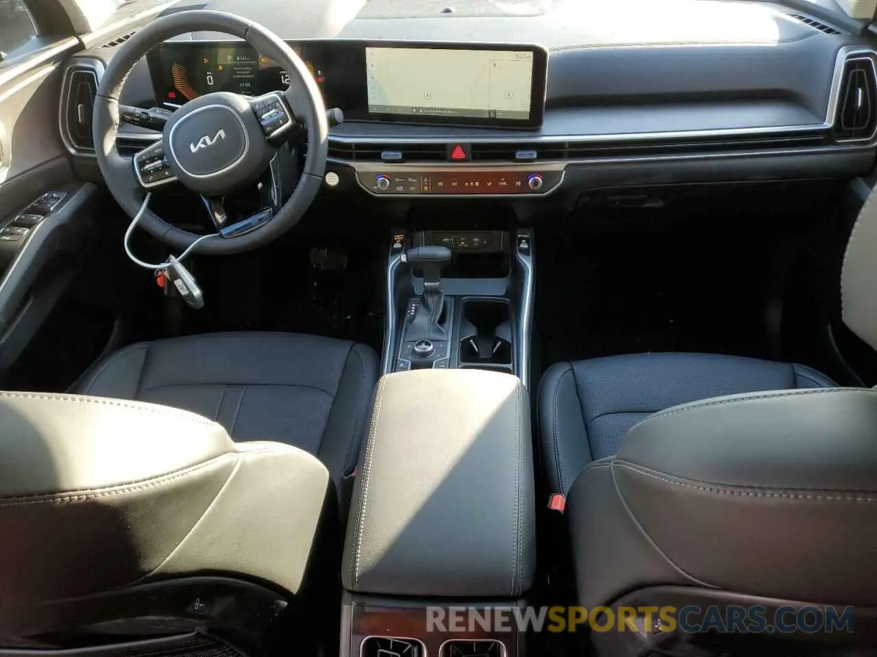 8 fotografías del automóvil dañado 5XYRHDJF9SG348791 KIA SORENTO 2025